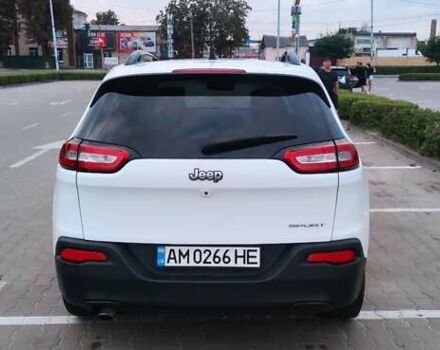 Белый Джип Чероки, объемом двигателя 2.4 л и пробегом 166 тыс. км за 14400 $, фото 2 на Automoto.ua