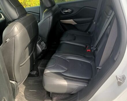 Білий Джип Cherokee, об'ємом двигуна 3.2 л та пробігом 80 тис. км за 16900 $, фото 16 на Automoto.ua