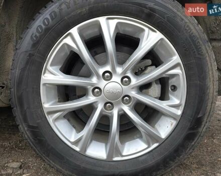 Білий Джип Cherokee, об'ємом двигуна 2.36 л та пробігом 56 тис. км за 14500 $, фото 32 на Automoto.ua