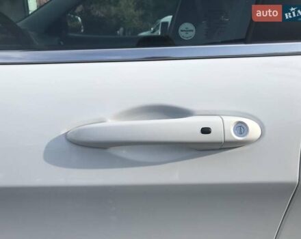 Білий Джип Cherokee, об'ємом двигуна 2.36 л та пробігом 46 тис. км за 17900 $, фото 8 на Automoto.ua