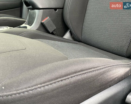 Білий Джип Cherokee, об'ємом двигуна 2.36 л та пробігом 149 тис. км за 13800 $, фото 36 на Automoto.ua