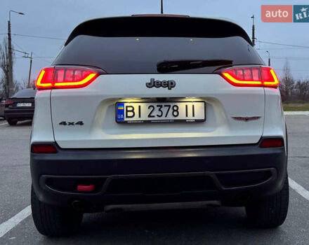 Білий Джип Cherokee, об'ємом двигуна 3.24 л та пробігом 102 тис. км за 22000 $, фото 6 на Automoto.ua