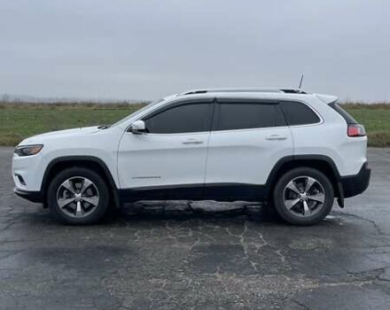 Белый Джип Чероки, объемом двигателя 3.24 л и пробегом 58 тыс. км за 20000 $, фото 1 на Automoto.ua