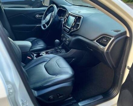 Белый Джип Чероки, объемом двигателя 3.24 л и пробегом 124 тыс. км за 21500 $, фото 17 на Automoto.ua