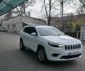 Белый Джип Чероки, объемом двигателя 2.36 л и пробегом 137 тыс. км за 16000 $, фото 4 на Automoto.ua