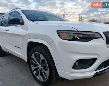 Білий Джип Cherokee, об'ємом двигуна 2 л та пробігом 75 тис. км за 22999 $, фото 1 на Automoto.ua