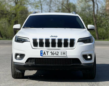 Белый Джип Чероки, объемом двигателя 3.24 л и пробегом 180 тыс. км за 15500 $, фото 2 на Automoto.ua