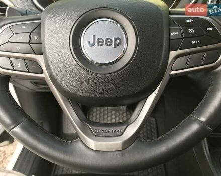 Білий Джип Cherokee, об'ємом двигуна 2.36 л та пробігом 46 тис. км за 17900 $, фото 9 на Automoto.ua