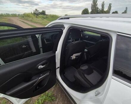 Білий Джип Cherokee, об'ємом двигуна 2.36 л та пробігом 210 тис. км за 12500 $, фото 12 на Automoto.ua