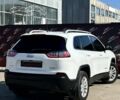 Білий Джип Cherokee, об'ємом двигуна 2.36 л та пробігом 101 тис. км за 17300 $, фото 6 на Automoto.ua