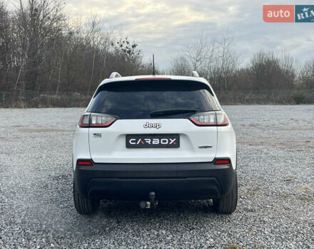 Белый Джип Чероки, объемом двигателя 2.36 л и пробегом 73 тыс. км за 15900 $, фото 9 на Automoto.ua