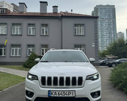 Белый Джип Чероки, объемом двигателя 2.36 л и пробегом 69 тыс. км за 17700 $, фото 5 на Automoto.ua