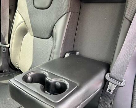 Белый Джип Чероки, объемом двигателя 2.36 л и пробегом 127 тыс. км за 17400 $, фото 22 на Automoto.ua