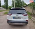 Білий Джип Cherokee, об'ємом двигуна 3.2 л та пробігом 43 тис. км за 21500 $, фото 1 на Automoto.ua