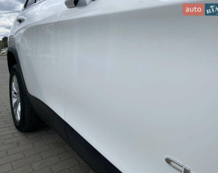 Білий Джип Cherokee, об'ємом двигуна 2.36 л та пробігом 149 тис. км за 13800 $, фото 13 на Automoto.ua