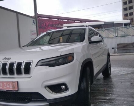 Белый Джип Чероки, объемом двигателя 0 л и пробегом 215 тыс. км за 14500 $, фото 2 на Automoto.ua