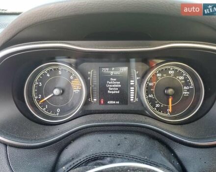 Джип Чероки 2018 в Киеве на Automoto.ua Белый Джип Чероки, объемом двигателя 2.36 л и пробегом 70 тыс. км за 11388 $, фото 8 на Automoto.ua