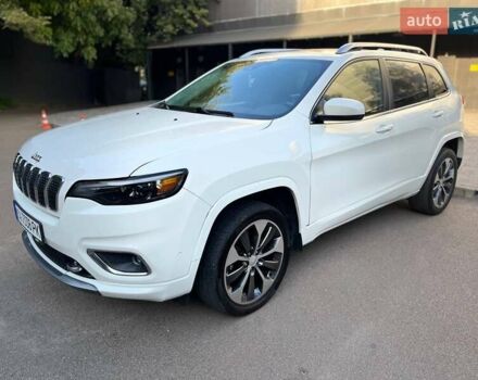 Белый Джип Чероки, объемом двигателя 3.24 л и пробегом 124 тыс. км за 21500 $, фото 1 на Automoto.ua