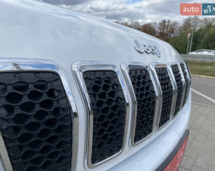 Білий Джип Cherokee, об'ємом двигуна 2.36 л та пробігом 149 тис. км за 13800 $, фото 11 на Automoto.ua