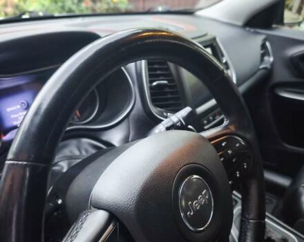 Білий Джип Cherokee, об'ємом двигуна 3.2 л та пробігом 173 тис. км за 21500 $, фото 4 на Automoto.ua