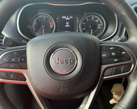 Белый Джип Чероки, объемом двигателя 2.4 л и пробегом 134 тыс. км за 16350 $, фото 5 на Automoto.ua