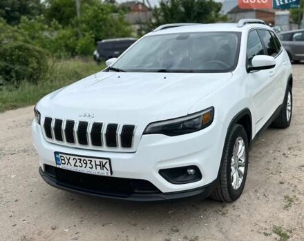 Білий Джип Cherokee, об'ємом двигуна 2.36 л та пробігом 165 тис. км за 19000 $, фото 1 на Automoto.ua