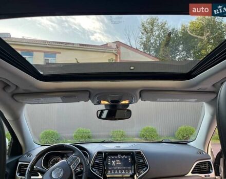 Белый Джип Чероки, объемом двигателя 3.24 л и пробегом 124 тыс. км за 21500 $, фото 9 на Automoto.ua