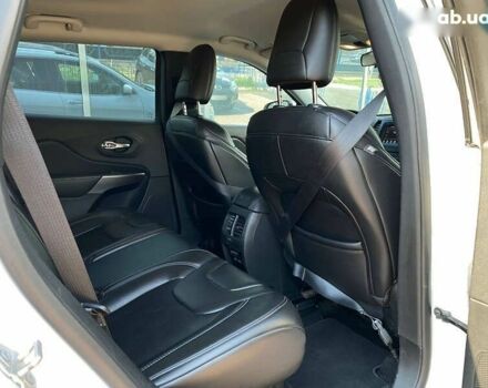 Белый Джип Чероки, объемом двигателя 2.4 л и пробегом 79 тыс. км за 15900 $, фото 15 на Automoto.ua