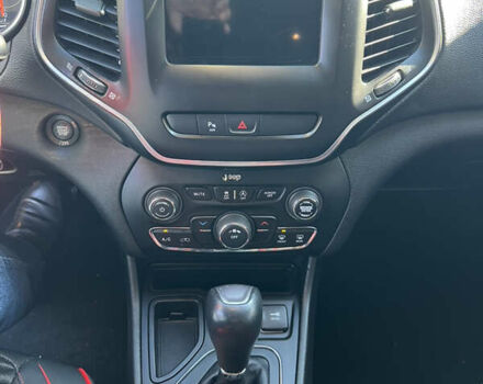 Белый Джип Чероки, объемом двигателя 2.4 л и пробегом 145 тыс. км за 16500 $, фото 18 на Automoto.ua