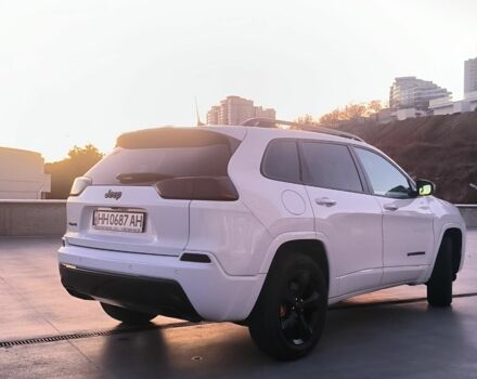 Белый Джип Чероки, объемом двигателя 3.2 л и пробегом 69 тыс. км за 19999 $, фото 3 на Automoto.ua