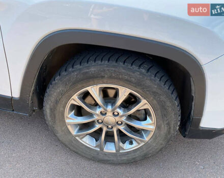 Білий Джип Cherokee, об'ємом двигуна 2.4 л та пробігом 79 тис. км за 16500 $, фото 19 на Automoto.ua