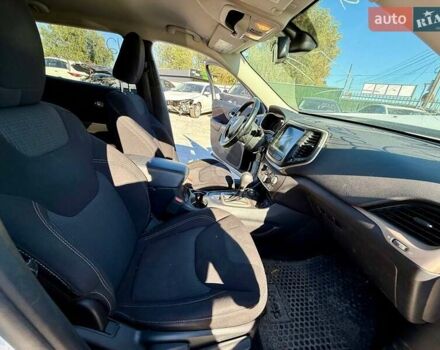 Белый Джип Чероки, объемом двигателя 3.24 л и пробегом 87 тыс. км за 9800 $, фото 25 на Automoto.ua