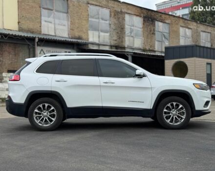 Джип Чероки 2018 в Киеве на Automoto.ua Белый Джип Чероки, объемом двигателя 2.4 л и пробегом 156 тыс. км за 18290 $, фото 12 на Automoto.ua