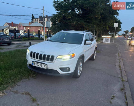 Белый Джип Чероки, объемом двигателя 2.36 л и пробегом 149 тыс. км за 14800 $, фото 7 на Automoto.ua