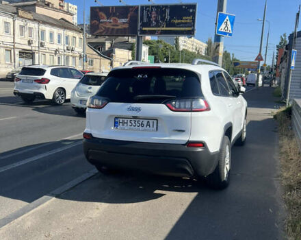Белый Джип Чероки, объемом двигателя 2.36 л и пробегом 149 тыс. км за 14800 $, фото 2 на Automoto.ua