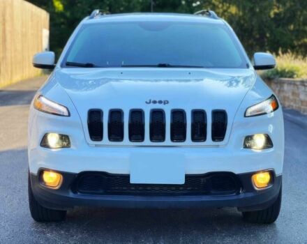 Белый Джип Чероки, объемом двигателя 3.2 л и пробегом 36 тыс. км за 12100 $, фото 1 на Automoto.ua