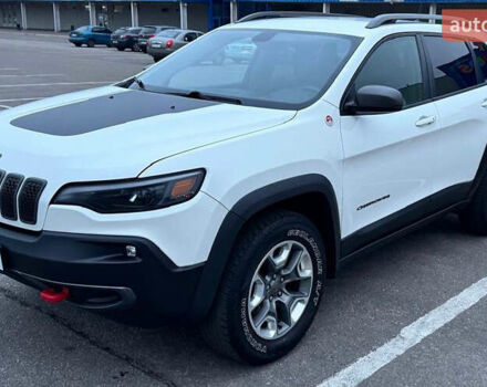 Білий Джип Cherokee, об'ємом двигуна 3.24 л та пробігом 102 тис. км за 22000 $, фото 2 на Automoto.ua