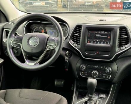 Білий Джип Cherokee, об'ємом двигуна 2.4 л та пробігом 101 тис. км за 14330 $, фото 25 на Automoto.ua