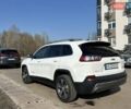 Белый Джип Чероки, объемом двигателя 2.36 л и пробегом 161 тыс. км за 16700 $, фото 6 на Automoto.ua