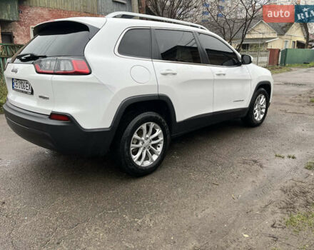 Білий Джип Cherokee, об'ємом двигуна 2.36 л та пробігом 157 тис. км за 15500 $, фото 4 на Automoto.ua