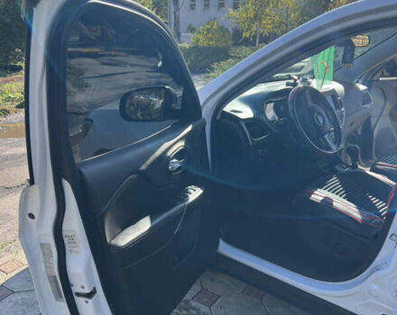 Белый Джип Чероки, объемом двигателя 2.4 л и пробегом 145 тыс. км за 16500 $, фото 5 на Automoto.ua