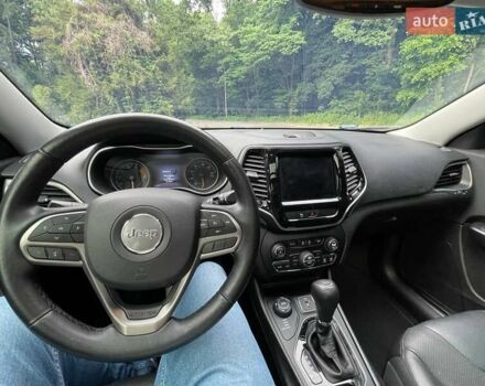 Білий Джип Cherokee, об'ємом двигуна 3.24 л та пробігом 122 тис. км за 20000 $, фото 7 на Automoto.ua