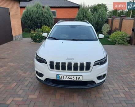 Білий Джип Cherokee, об'ємом двигуна 3.2 л та пробігом 90 тис. км за 17900 $, фото 1 на Automoto.ua