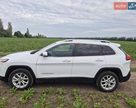 Білий Джип Cherokee, об'ємом двигуна 2.36 л та пробігом 210 тис. км за 12500 $, фото 4 на Automoto.ua