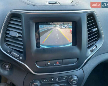 Білий Джип Cherokee, об'ємом двигуна 2.4 л та пробігом 79 тис. км за 15400 $, фото 25 на Automoto.ua