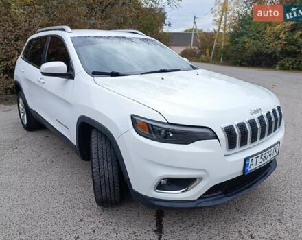 Белый Джип Чероки, объемом двигателя 2.36 л и пробегом 188 тыс. км за 14250 $, фото 6 на Automoto.ua