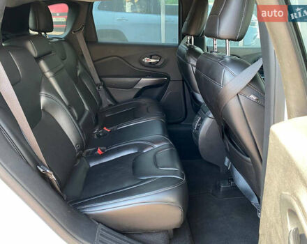 Білий Джип Cherokee, об'ємом двигуна 2.4 л та пробігом 79 тис. км за 16500 $, фото 14 на Automoto.ua