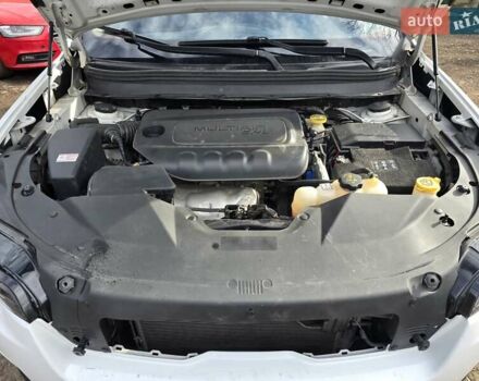 Білий Джип Cherokee, об'ємом двигуна 2.36 л та пробігом 56 тис. км за 14500 $, фото 29 на Automoto.ua