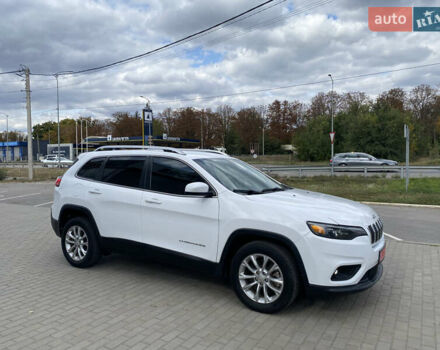 Білий Джип Cherokee, об'ємом двигуна 2.36 л та пробігом 149 тис. км за 13800 $, фото 7 на Automoto.ua
