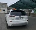 Белый Джип Чероки, объемом двигателя 2.36 л и пробегом 137 тыс. км за 16000 $, фото 2 на Automoto.ua